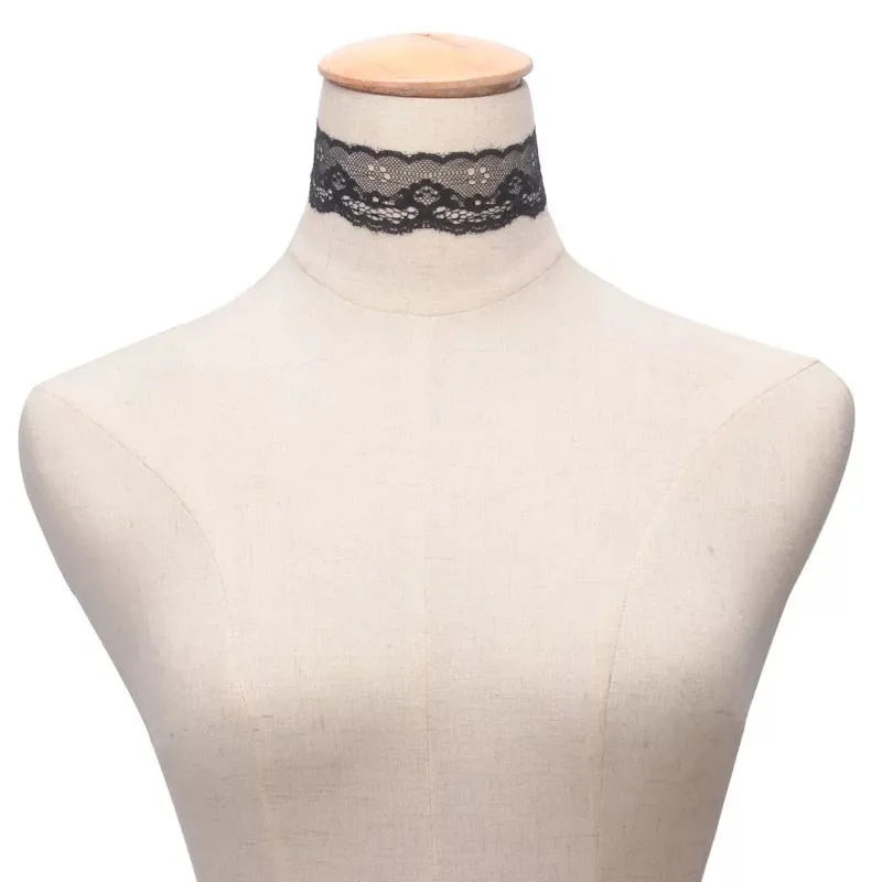 Alexis Lace Choker - White or Black