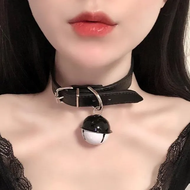 Dora Choker With Leash