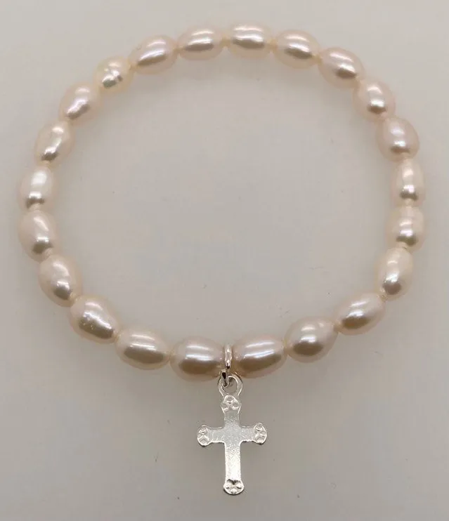 Freshwater Pearl Bracelet/Cross Charm