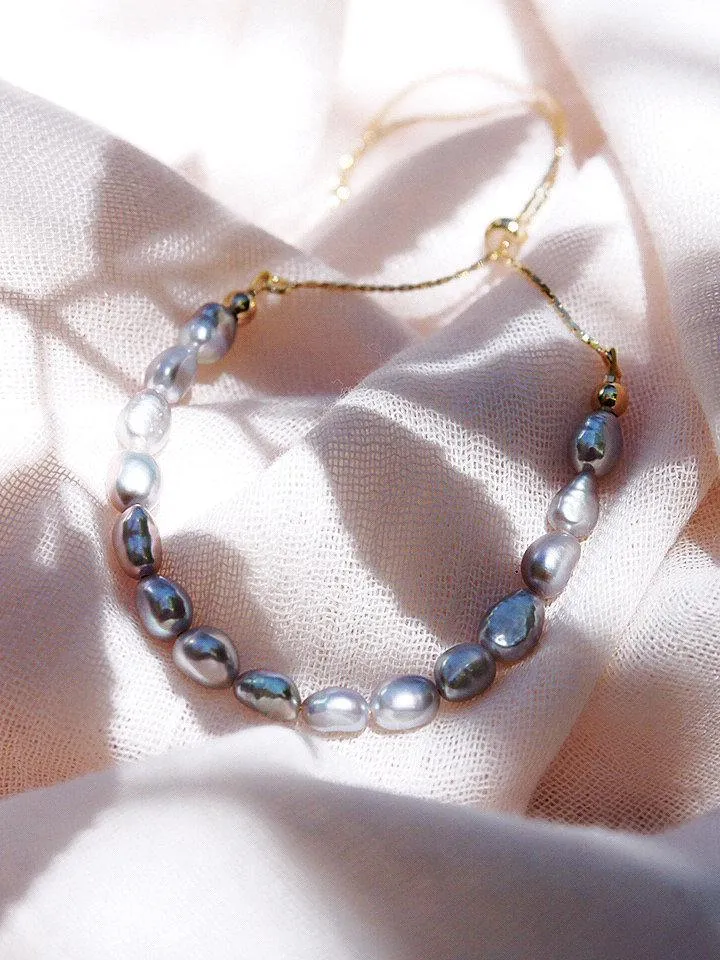 Gray Pearl Bracelet with Adjustable Gold Chain - Keilani