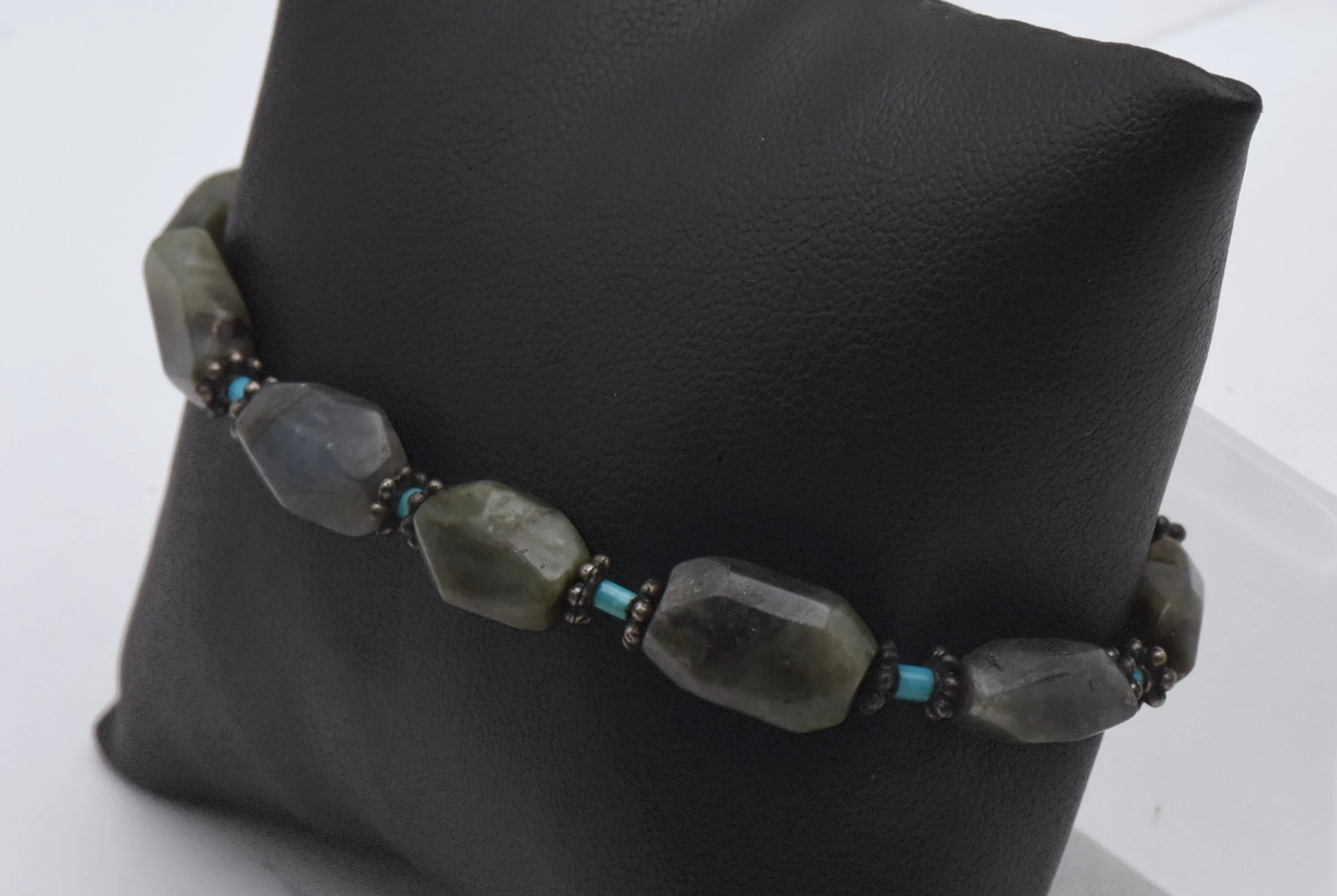 Labradorite Bead Stretch Bracelet