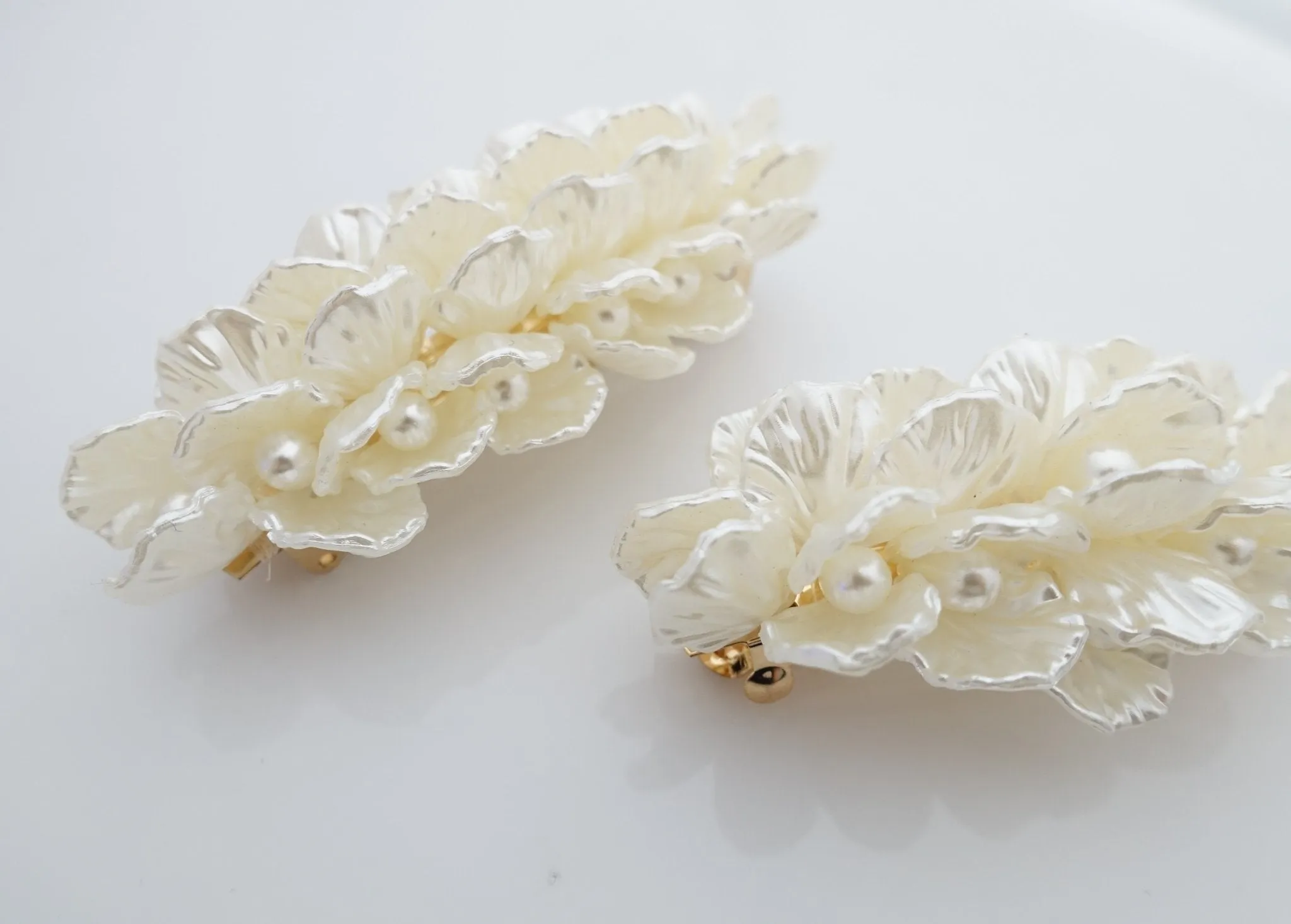 Pearl in the shell decorated french hair barrette women hair accessories