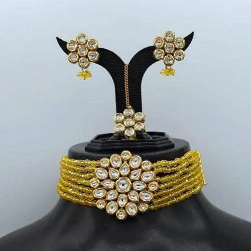 Round Kundan Patch Choker Necklace Set