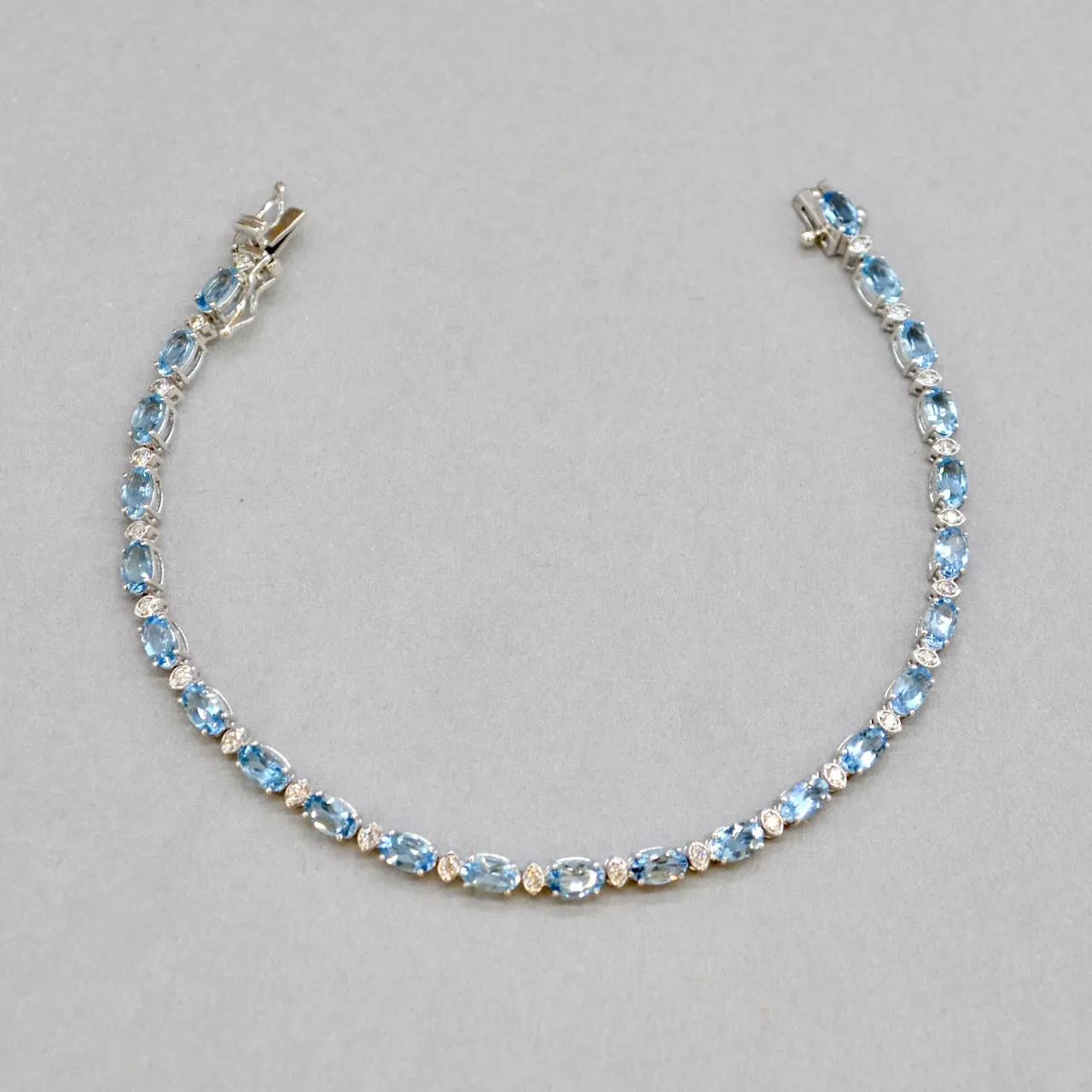 Salavetti Italy Aquamarine and Diamond Line Bracelet (4.87cts)